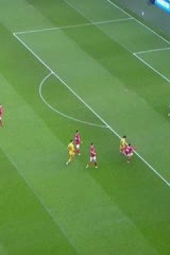 足总杯第三轮比赛 埃克塞特城VS牛津联 20250111