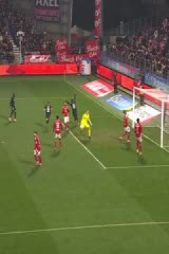 法甲联赛 布雷斯特VS欧塞尔 20250215